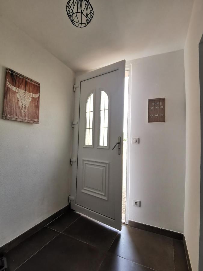 Maison De Vacances L'Hote Champetre Campagne Arlesienne Экстерьер фото
